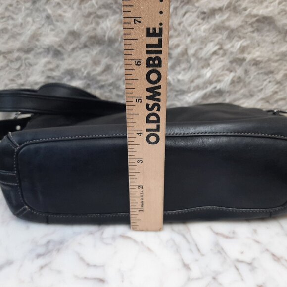 Vintage Y2K Coach 1417 Black Leather With White Stitching Crossbody bag - Picture 6 of 10